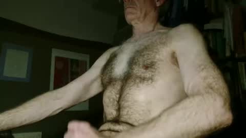 Snapshot of oldhairybastard chatting on 03.22.26 oldhairybastard online show from 03.22.26