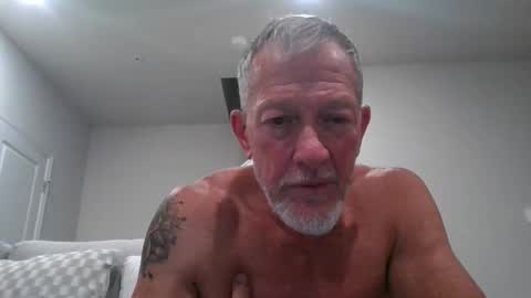Snapshot of oldmanmeataz chatting on 05.16.26 oldmanmeataz online show from 05.16.26