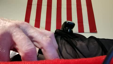 Snapshot of olewrench945706 chatting on 09.20.25 Laura online show from 09.20.25