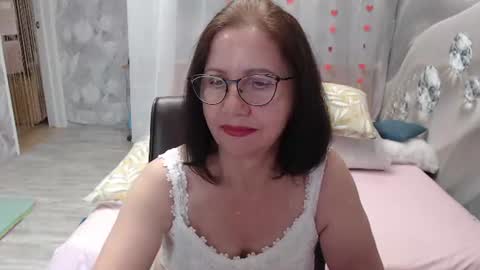 Snapshot of olgahottie chatting on 06.30.26 OlgaHottie online show from 06.30.26