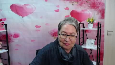 OlgaLuck online show from 04.22.26