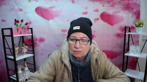 OlgaLuck online show from 04.27.26