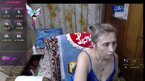 Snapshot of olguscha chatting on 10.12.25 Olguscha online show from 10.12.25