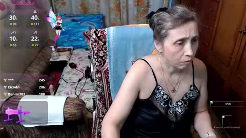 Snapshot of olguscha chatting on 11.23.25 Olguscha online show from 11.23.25