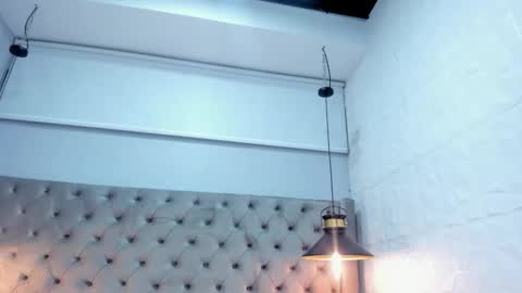 Snapshot of oliiverr22 chatting on 10.02.25 oliiverr22 online show from 10.02.25