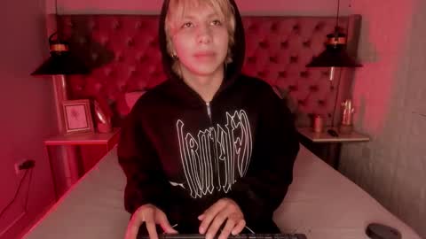 oliiverr22 online show from 11.29.25