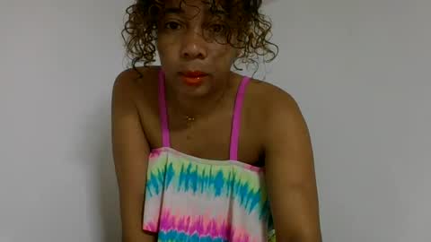 olinaa online show from 07.06.26