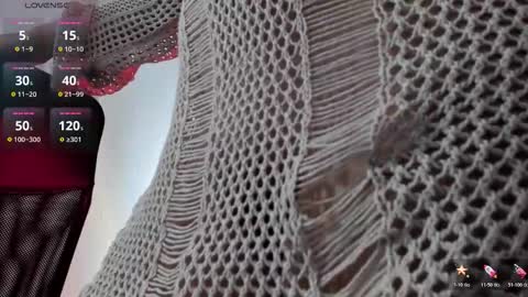 Snapshot of olitasdelmar chatting on 10.24.25 Mar online show from 10.24.25