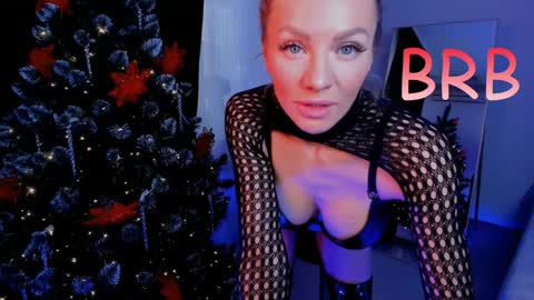 oliva_candy online show from 12.29.24