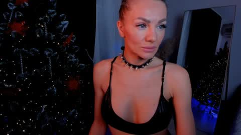 oliva_candy online show from 01.04.25
