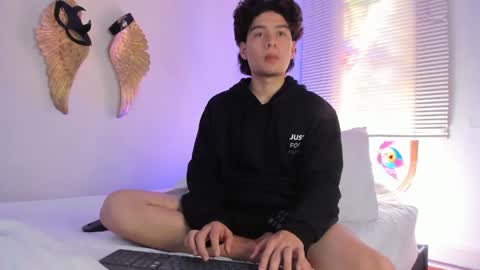 Oliver Pixx online show from 10.01.25