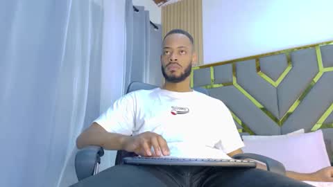 Oliver online show from 04.19.26