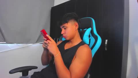 Oliver bray online show from 11.21.25