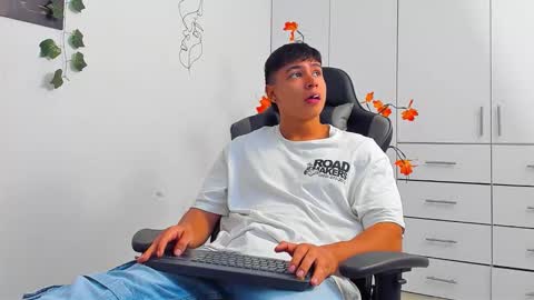 Oliver bray online show from 01.10.26