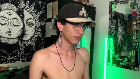 Snapshot of oliver_fast_ chatting on 10.04.25 Oliver fast online show from 10.04.25