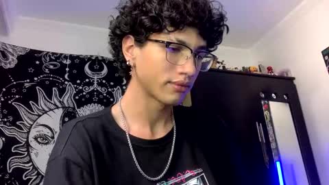 Snapshot of oliver_fast_ chatting on 10.16.25 Oliver fast online show from 10.16.25