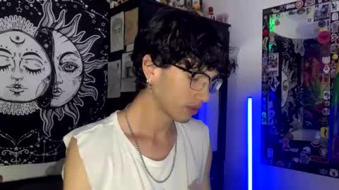 Snapshot of oliver_fast_ chatting on 10.18.25 Oliver fast online show from 10.18.25