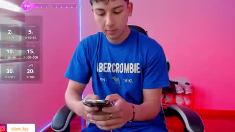 oliveeer online show from 10.20.25