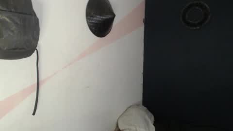 oliver_laid_2023 online show from 12.15.24