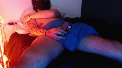 oliver_laid_2023 online show from 12.28.24