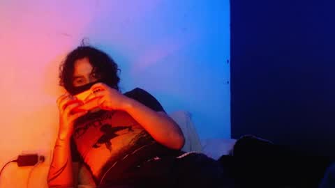 oliver_laid_2023 online show from 12.31.24