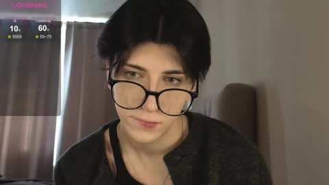 Snapshot of oliver_star_boy chatting on 02.05.26 oliver online show from 02.05.26