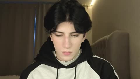 Snapshot of oliver_star_boy chatting on 02.26.26 oliver online show from 02.26.26