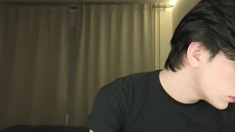 Snapshot of oliver_star_boy chatting on 03.02.26 oliver online show from 03.02.26