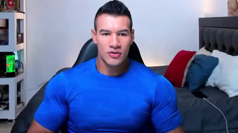 oliver_tommy online show from 09.12.25