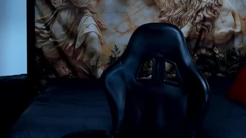 oliver_tommy online show from 11.12.25