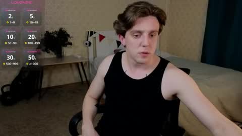 Snapshot of oliver_travis chatting on 04.25.26 Oliver Evans online show from 04.25.26