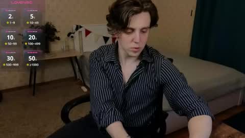 Snapshot of oliver_travis chatting on 05.12.26 Oliver Evans online show from 05.12.26
