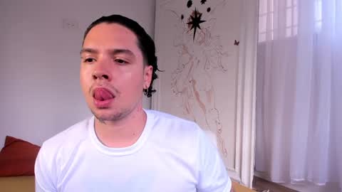 Snapshot of oliver_usher chatting on 12.01.24 Mr Blue Sky online show from 12.01.24