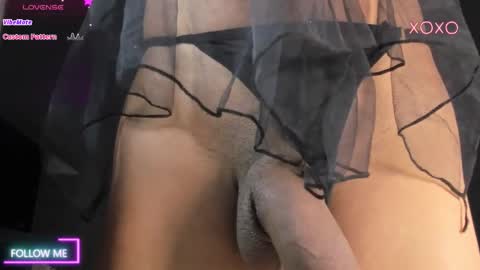 Snapshot of oliver_wonderful chatting on 10.25.25 Oliver online show from 10.25.25