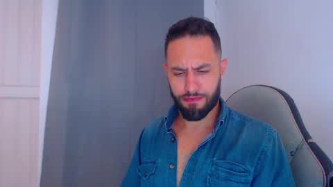 oliver online show from 12.18.24