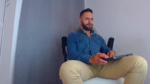 oliver online show from 01.30.25