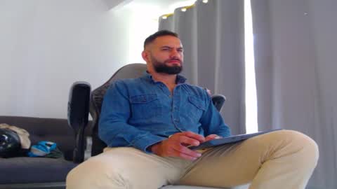 oliver online show from 10.24.25