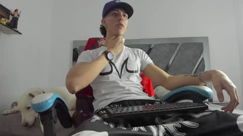 oliverthompson_01 online show from 02.07.25