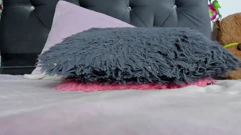 Snapshot of olivia22love chatting on 01.26.25 ..................................... 500 am- 1200 pm GMT-5 online show from 01.26.25