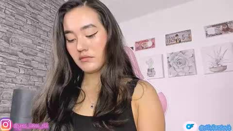 Snapshot of olivia22love chatting on 09.09.25 ..................................... 500 am- 1200 pm GMT-5 online show from 09.09.25