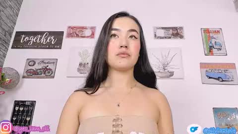 Snapshot of olivia22love chatting on 09.29.25 ..................................... 500 am- 1200 pm GMT-5 online show from 09.29.25