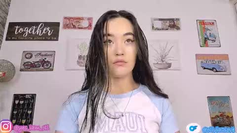 Snapshot of olivia22love chatting on 10.24.25 ..................................... 500 am- 1200 pm GMT-5 online show from 10.24.25