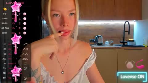 Olivia 3 online show from 09.23.25