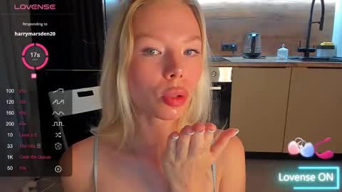 Olivia 3 online show from 09.25.25