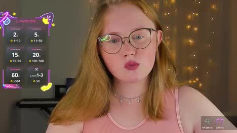 Snapshot of olivia_date chatting on 10.02.25 Olivia Date online show from 10.02.25