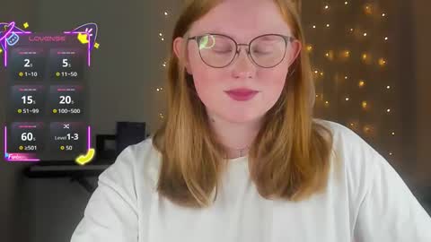 Snapshot of olivia_date chatting on 10.04.25 Olivia Date online show from 10.04.25