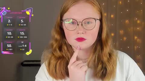 Snapshot of olivia_date chatting on 10.27.25 Olivia Date online show from 10.27.25