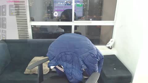 Snapshot of olivia_martine chatting on 02.07.25 olivia_martine online show from 02.07.25