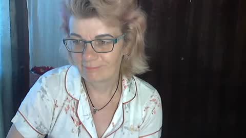 Snapshot of olivia_mia25 chatting on 07.12.26 Olivia Mia online show from 07.12.26