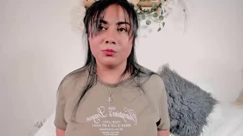 Snapshot of olivia_morrys chatting on 01.28.25 Olivia happyness online show from 01.28.25